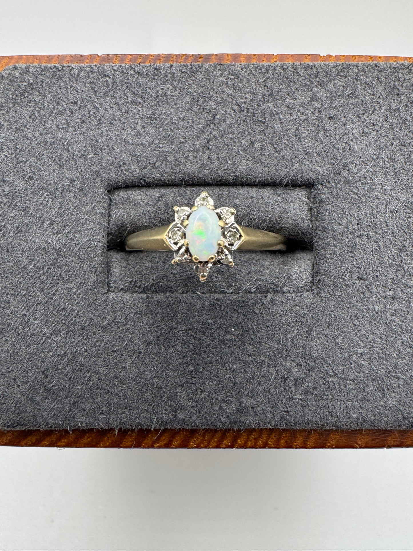 9ct gold opal and diamond ring