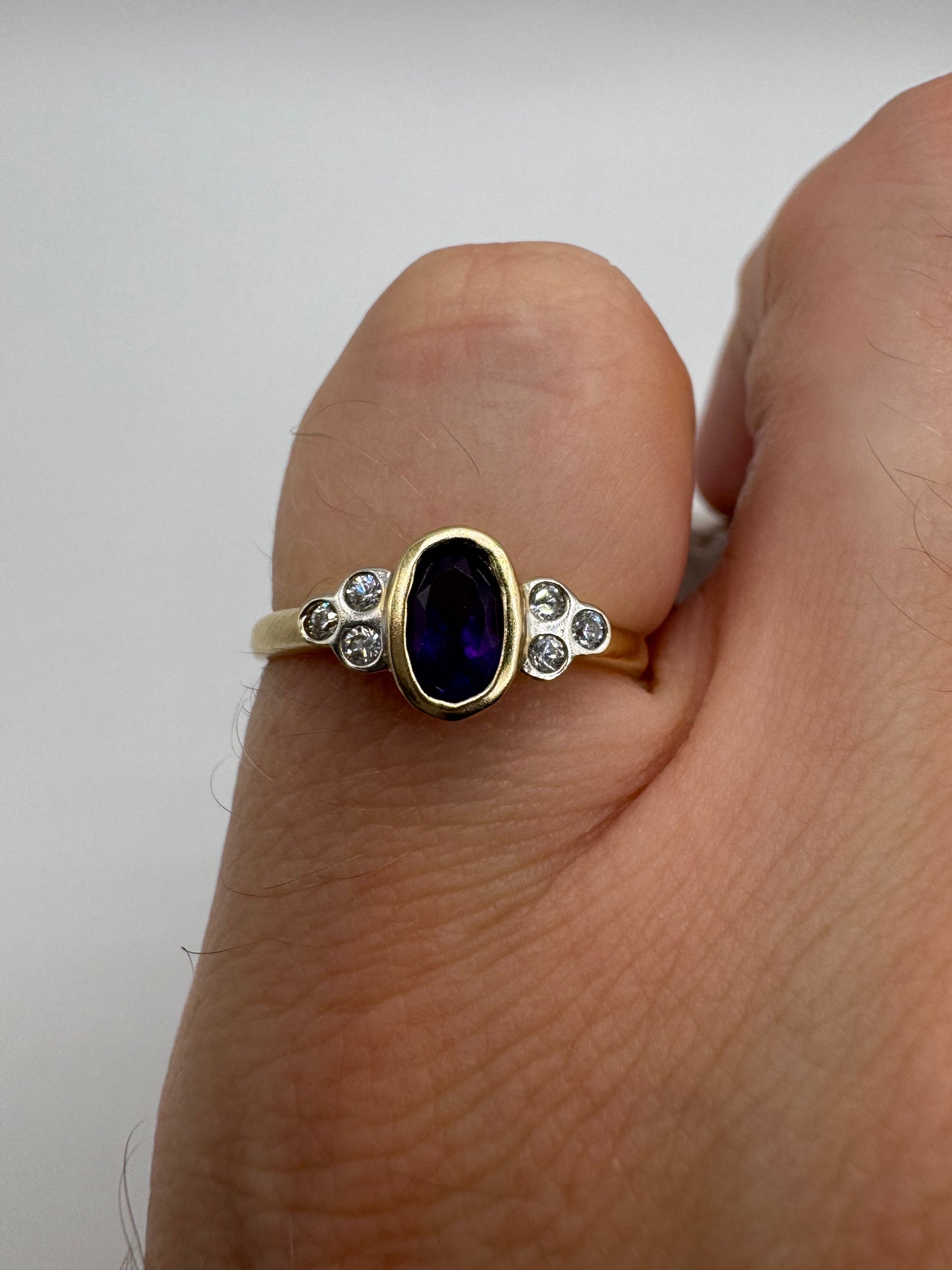 9ct gold amethyst and diamond ring