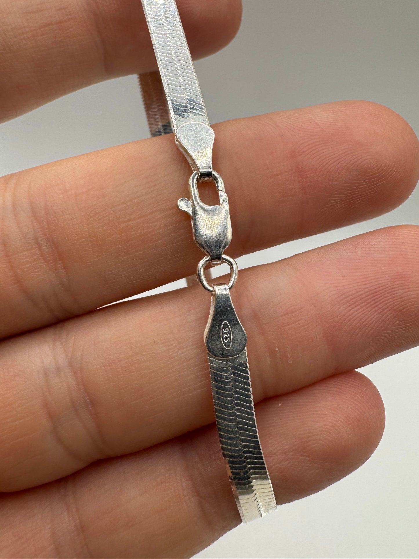 Silver fine bracelet