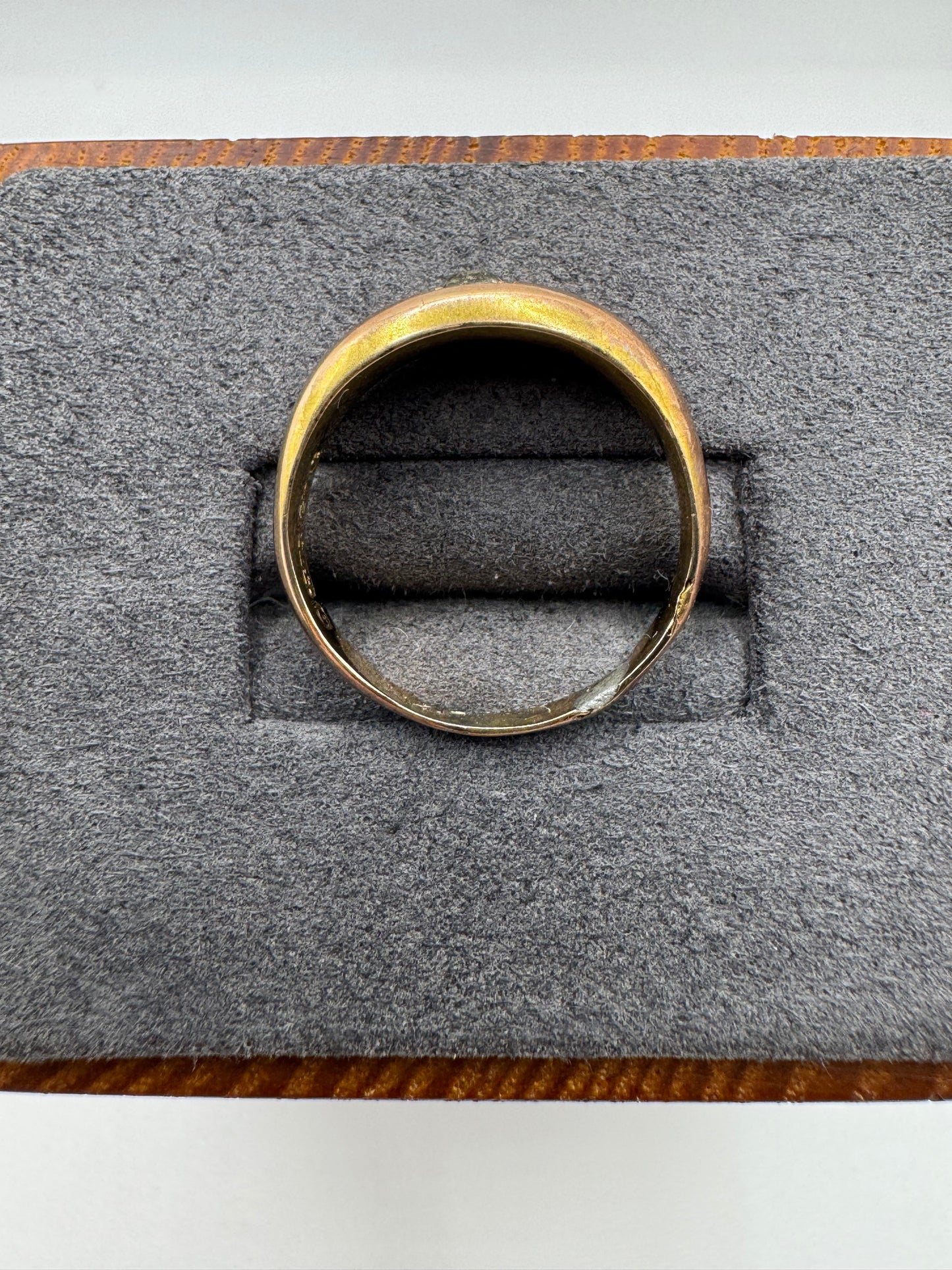 Antique 9ct rose gold paste signet ring