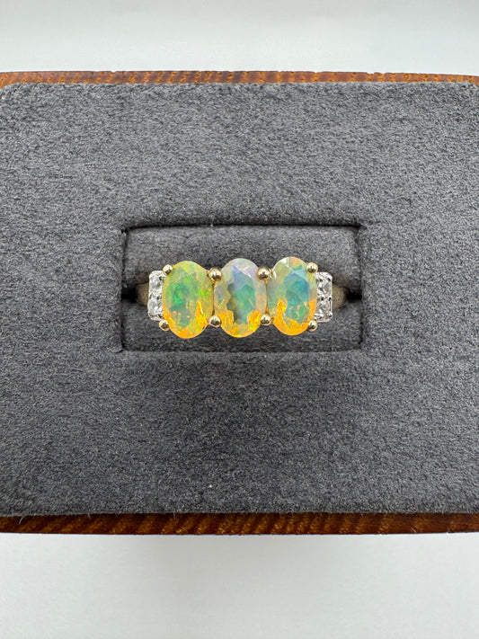 9ct gold opal and zircon ring