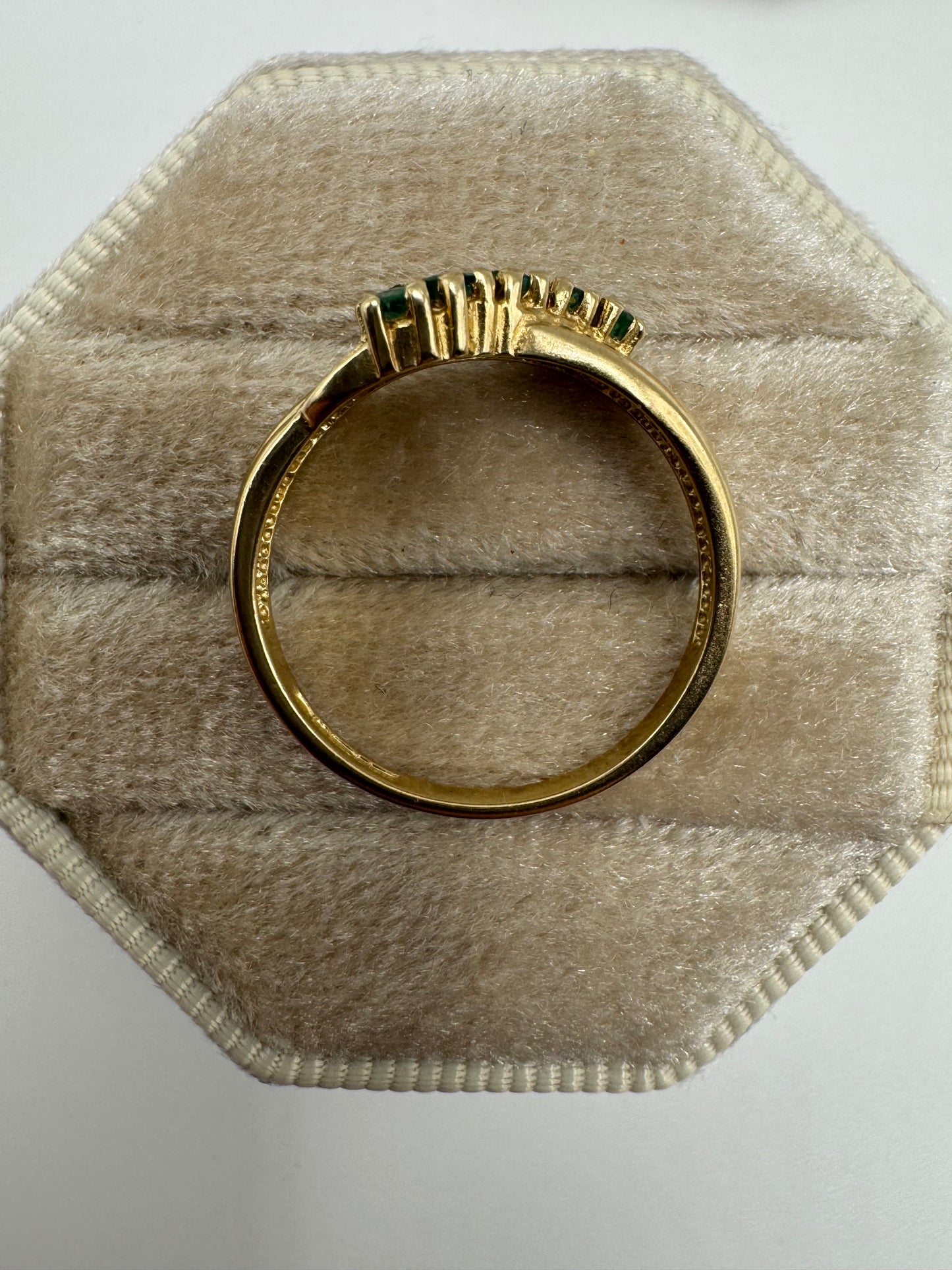 9ct gold emerald and diamond ring