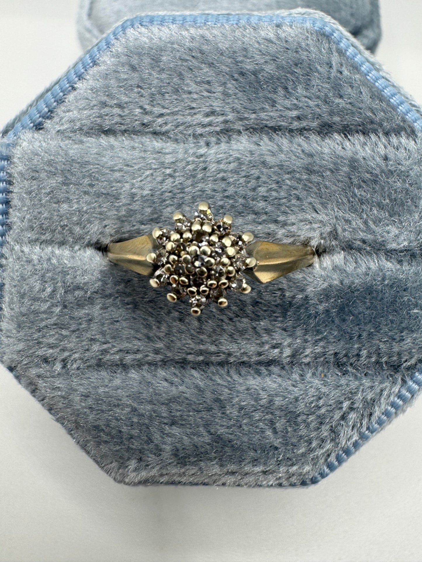 9ct gold diamond cluster ring