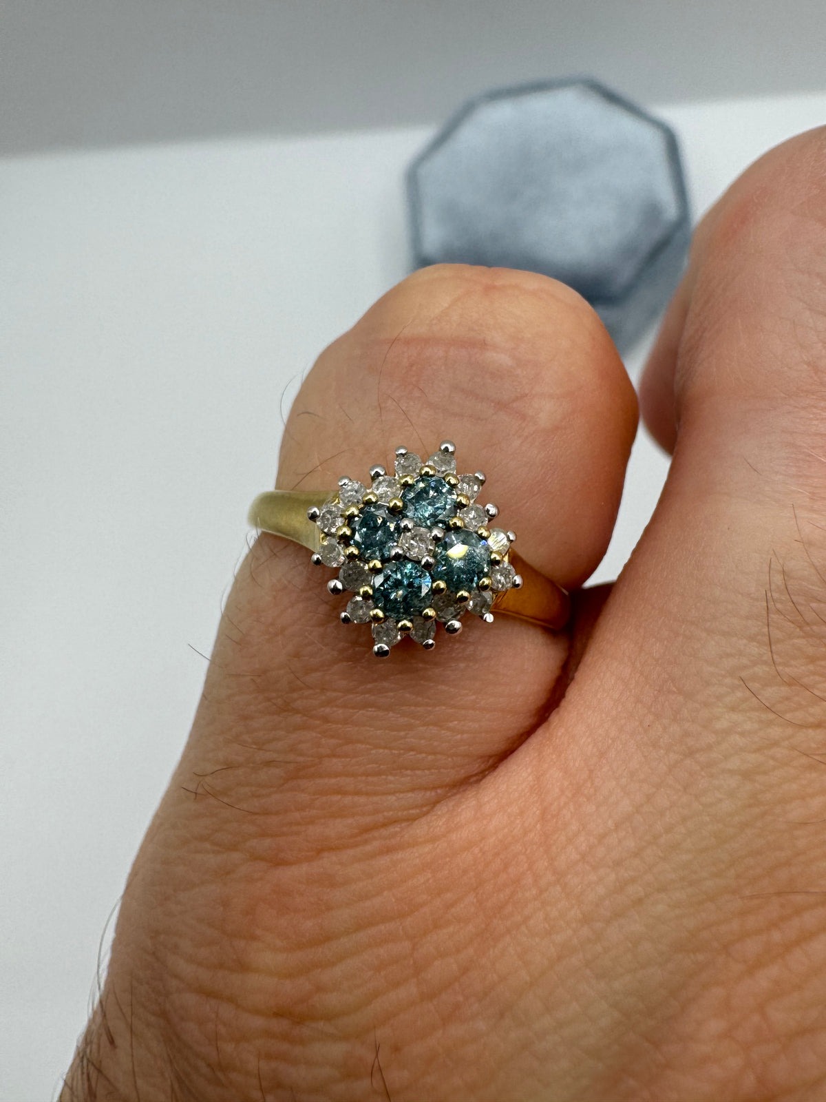 9ct gold diamond cluster ring