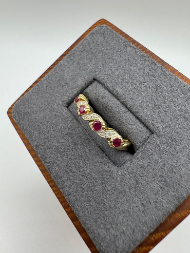 9ct gold ruby and diamond ring
