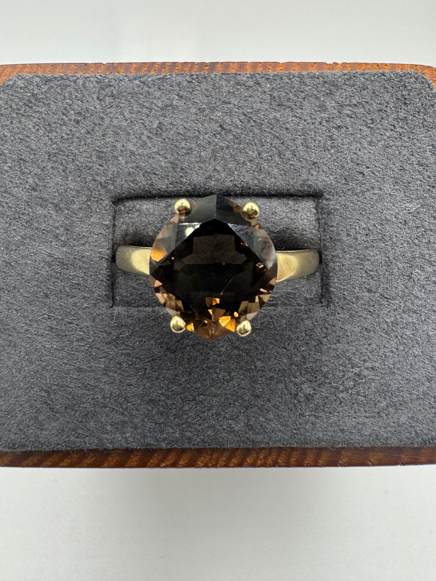 9ct gold Smokey quartz ring