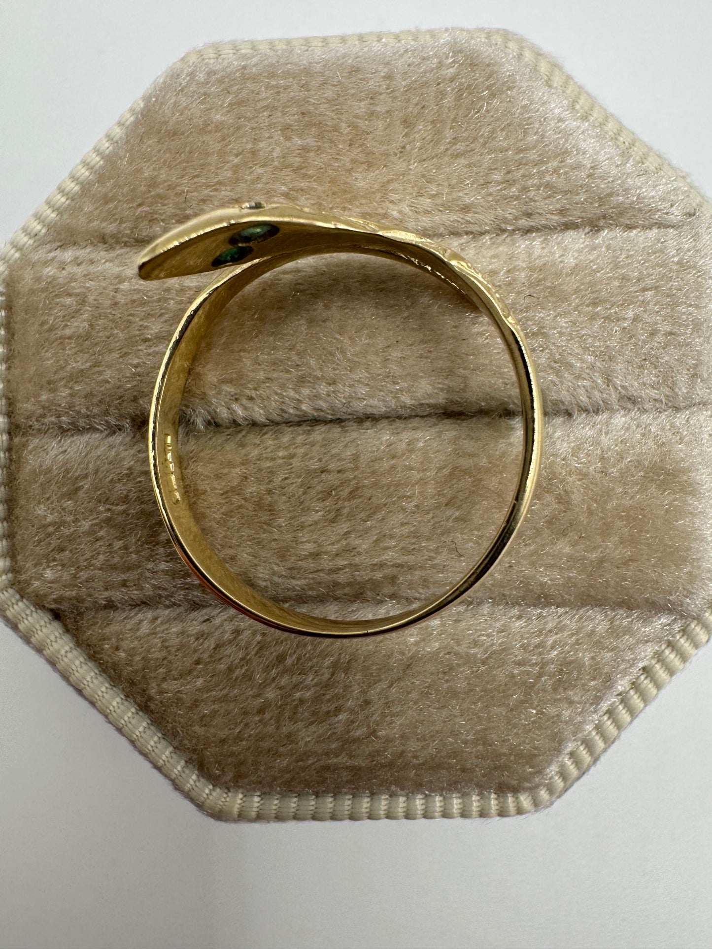 9ct gold emerald snake ring