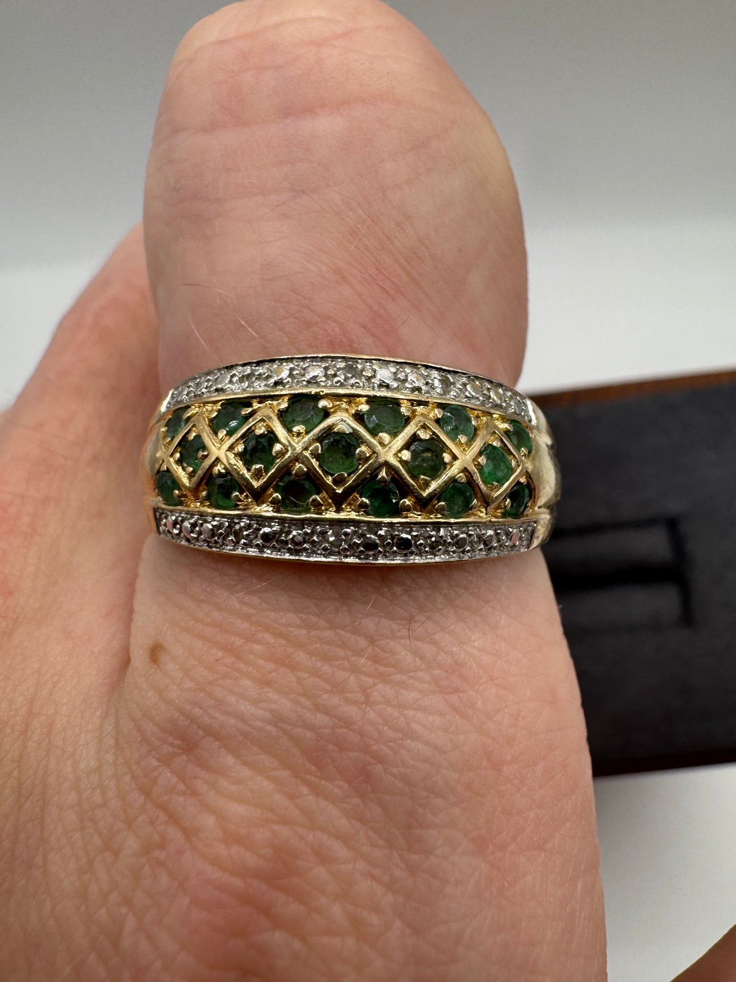 14ct gold emerald and diamond cluster ring
