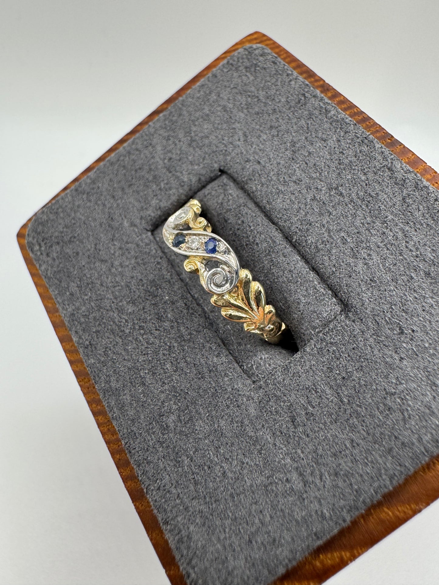 9ct gold sapphire and diamond gypsy ring