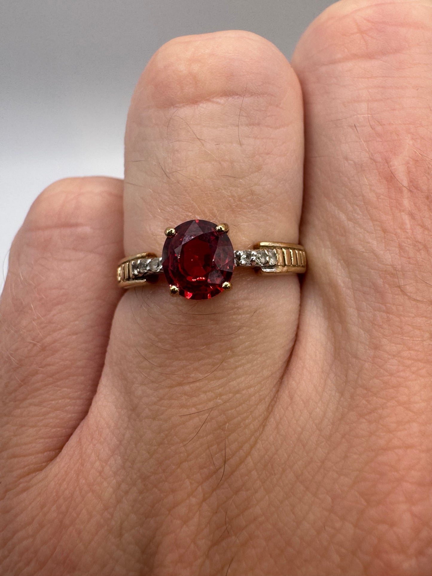 9ct gold spinel and diamond ring
