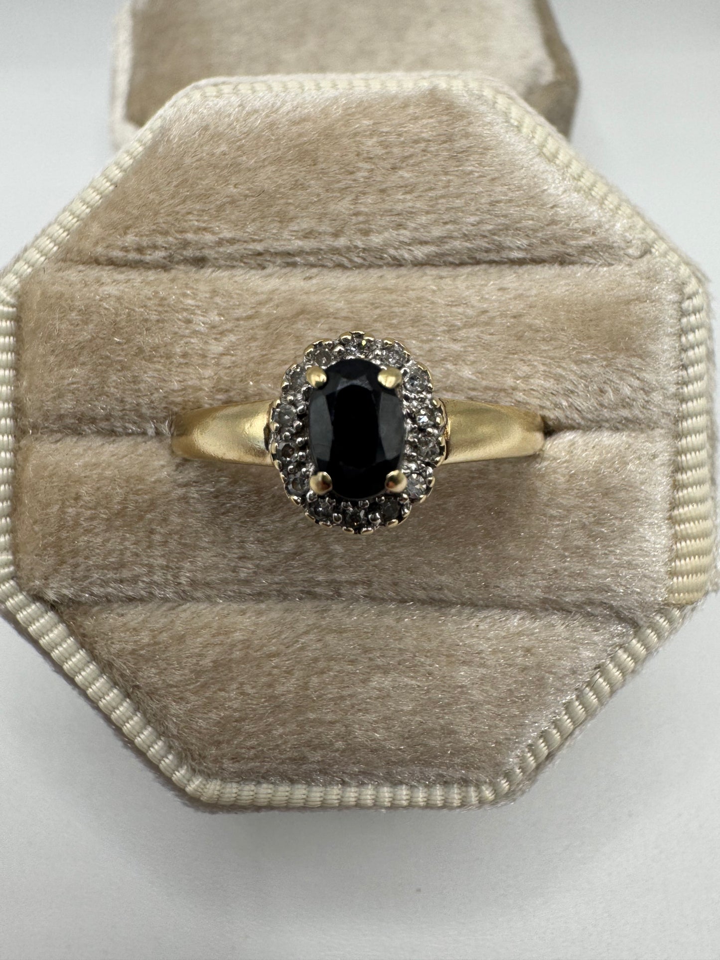 9ct gold sapphire and diamond ring