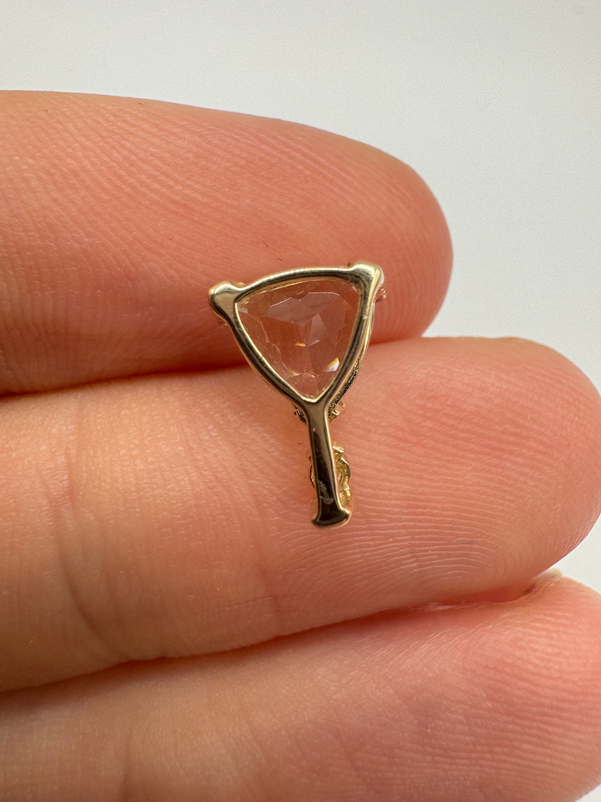 9ct gold quartz and diamond pendant
