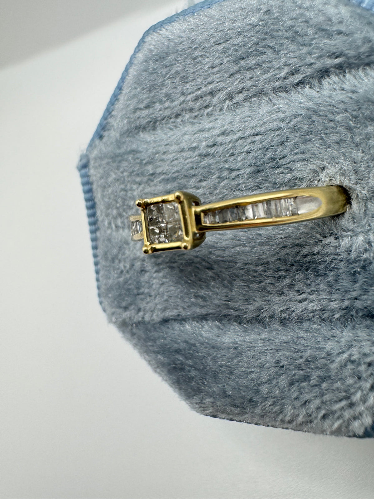 9ct gold diamond cluster ring