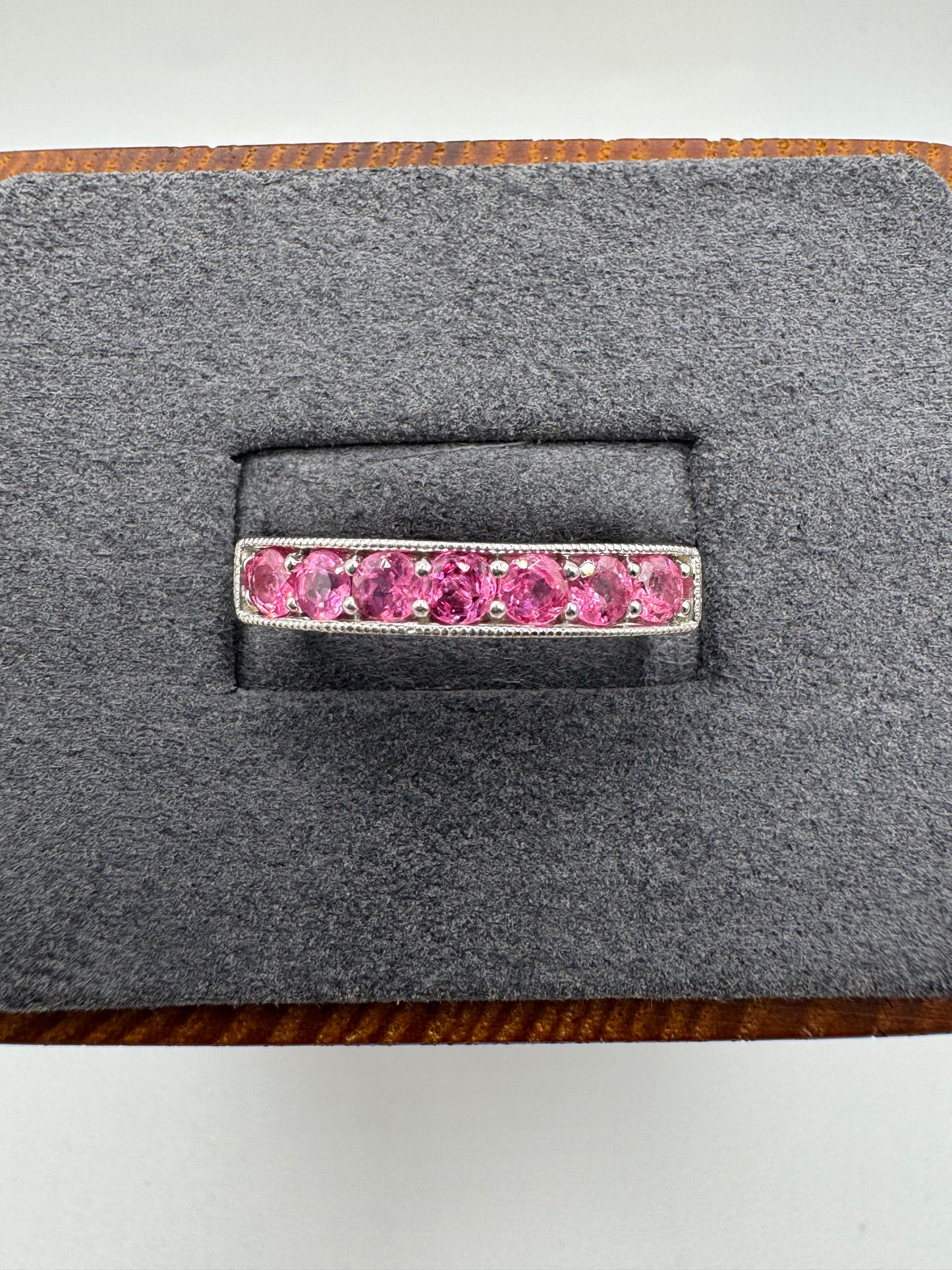 9ct white gold pink topaz ring