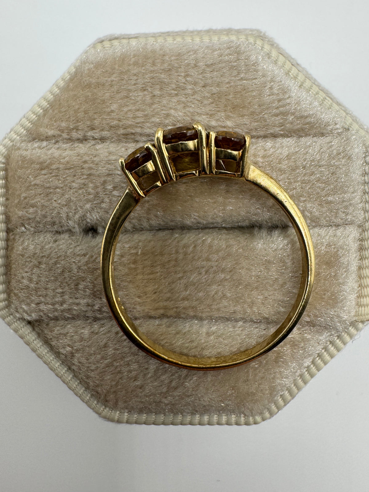 9ct gold citrine ring