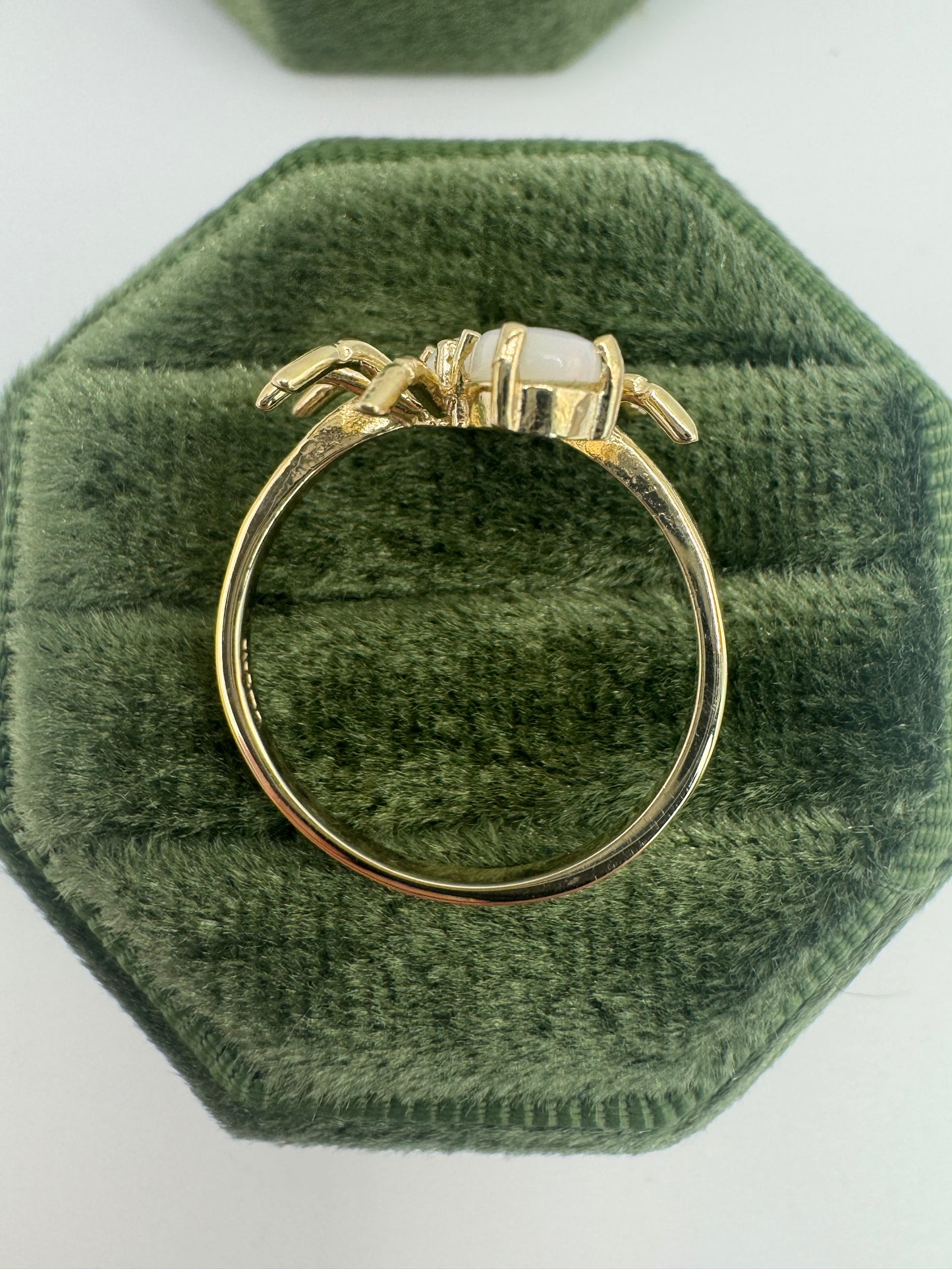 9ct gold opal and diamond spider ring