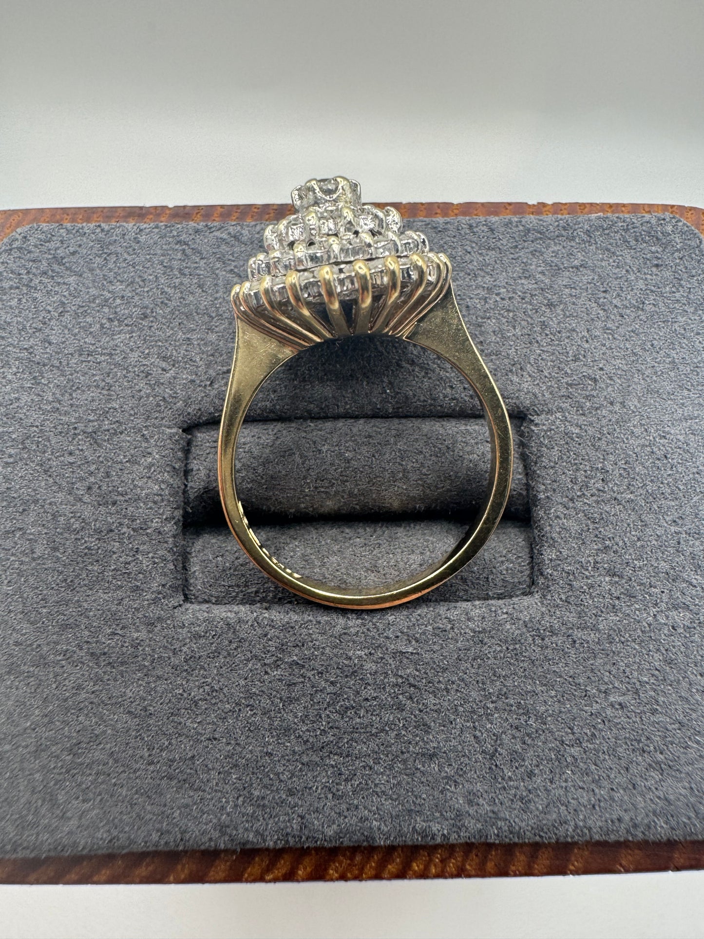 9ct gold diamond cluster ring