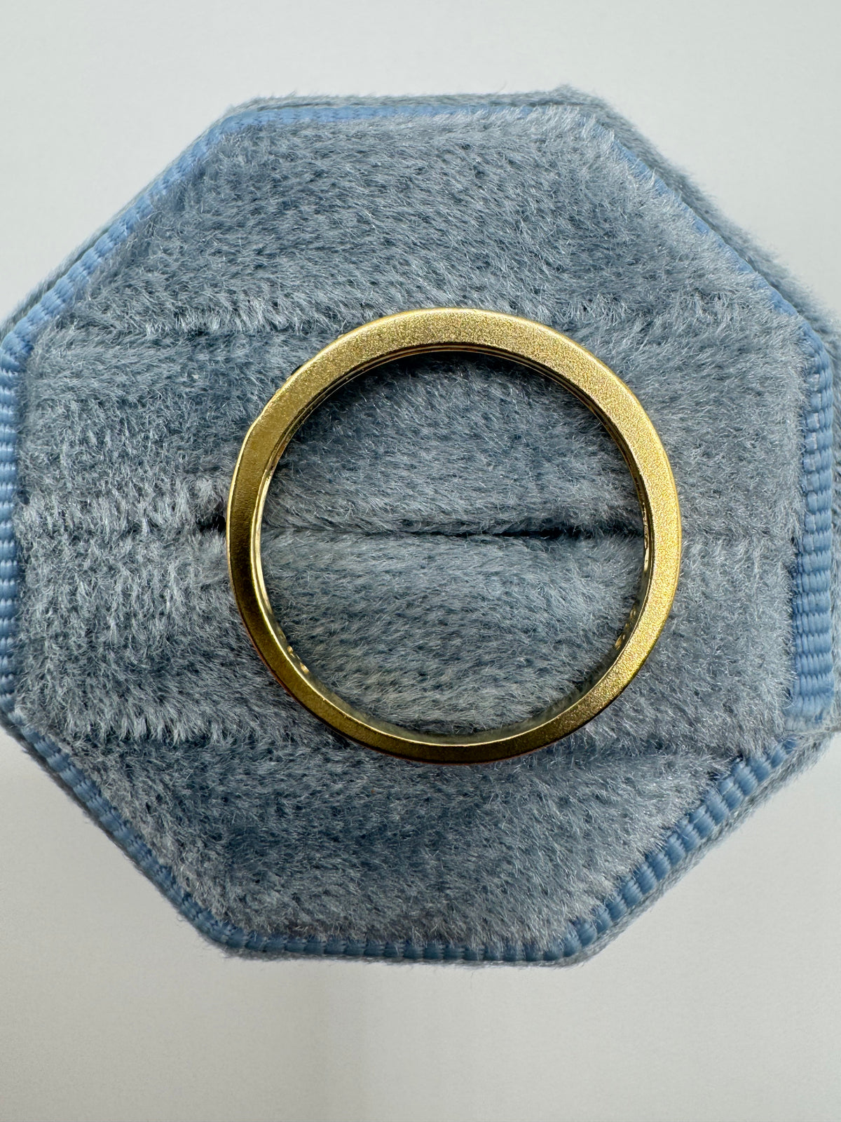9ct gold 10 point diamond ring