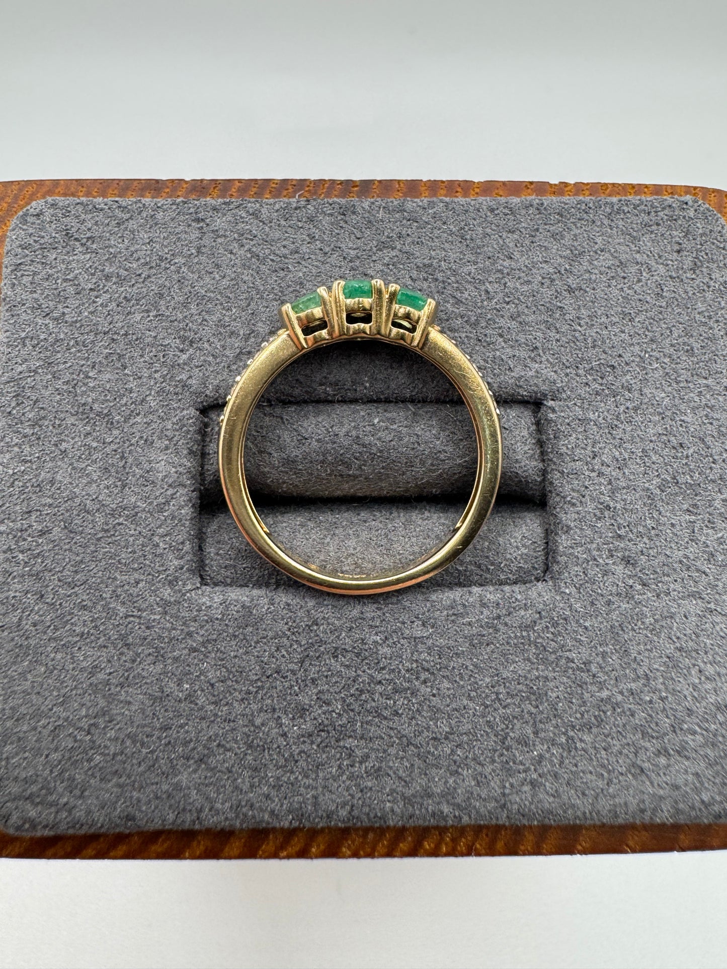 9ct gold emerald and diamond ring