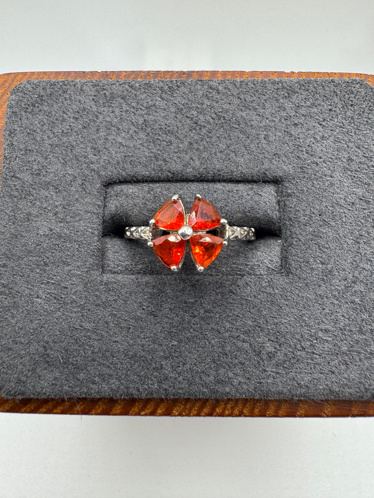 9ct white gold fire opal ring