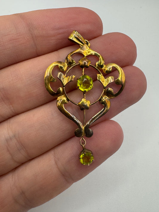 Antique 9ct gold peridot pendant