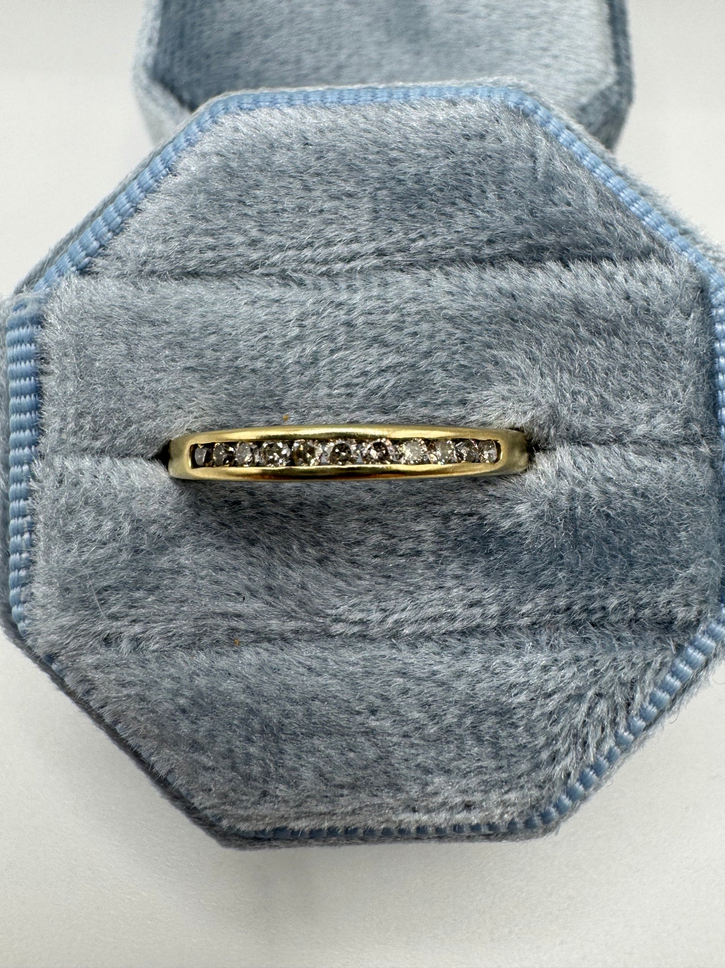 9ct gold diamond ring