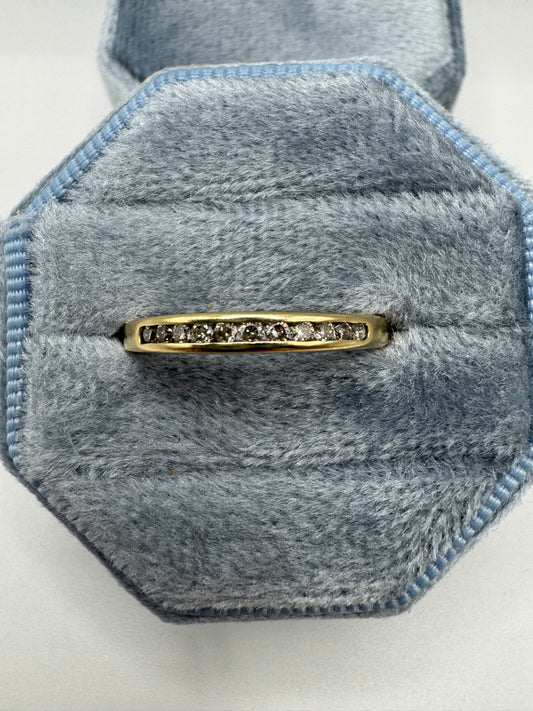 9ct gold diamond ring
