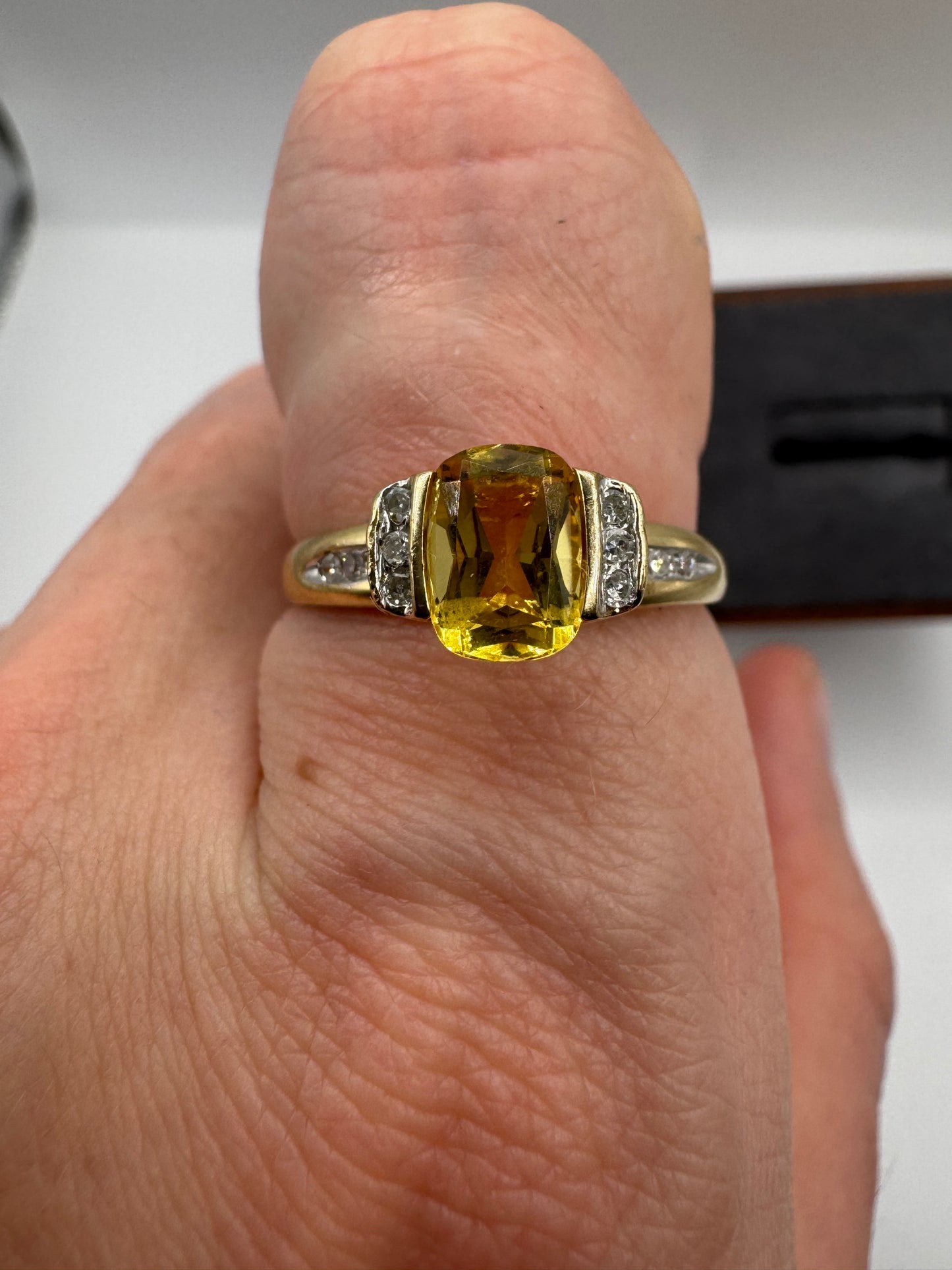 9ct gold citrine and diamond ring
