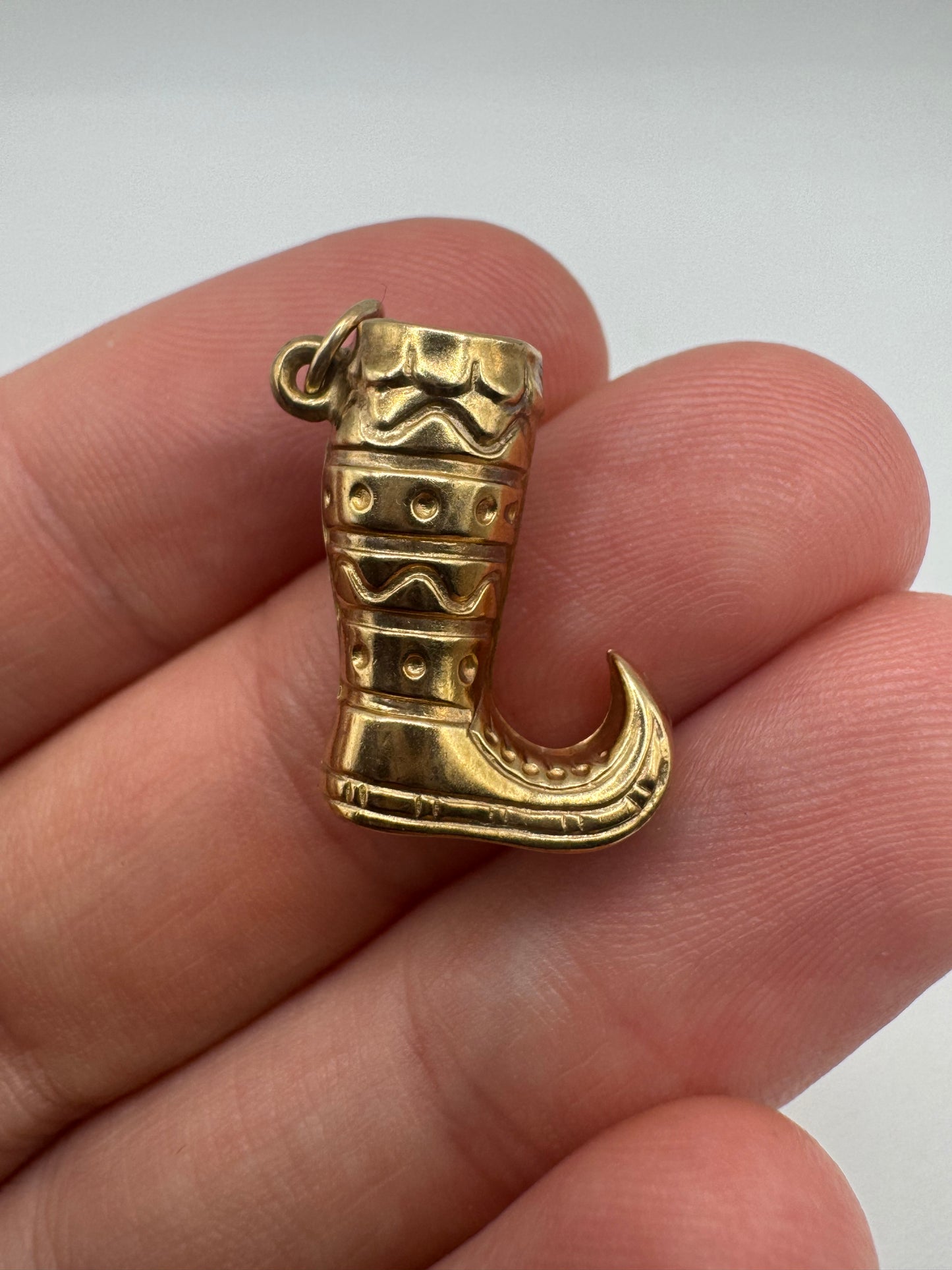 9ct gold boot charm