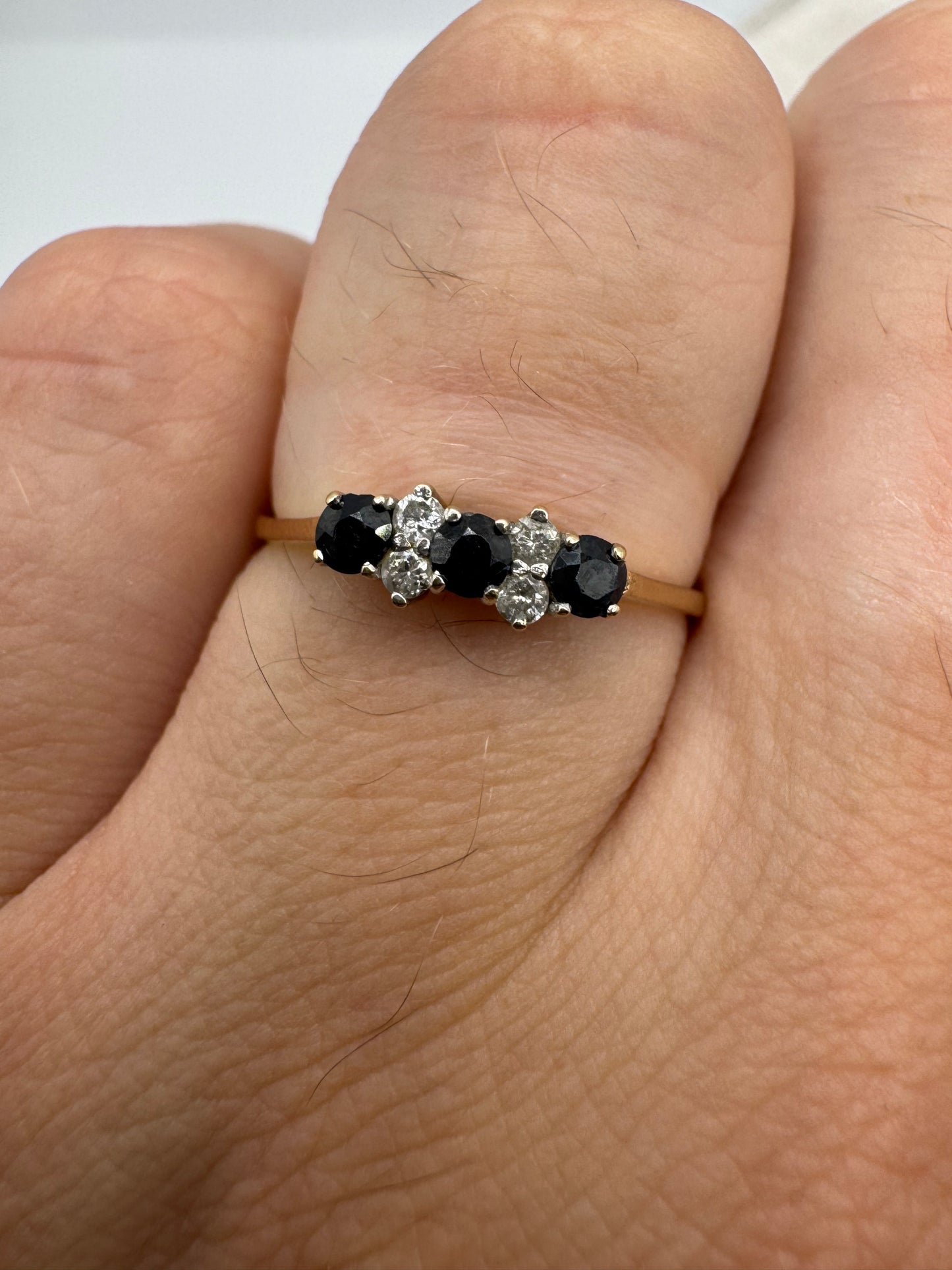 9ct gold sapphire and diamond ring