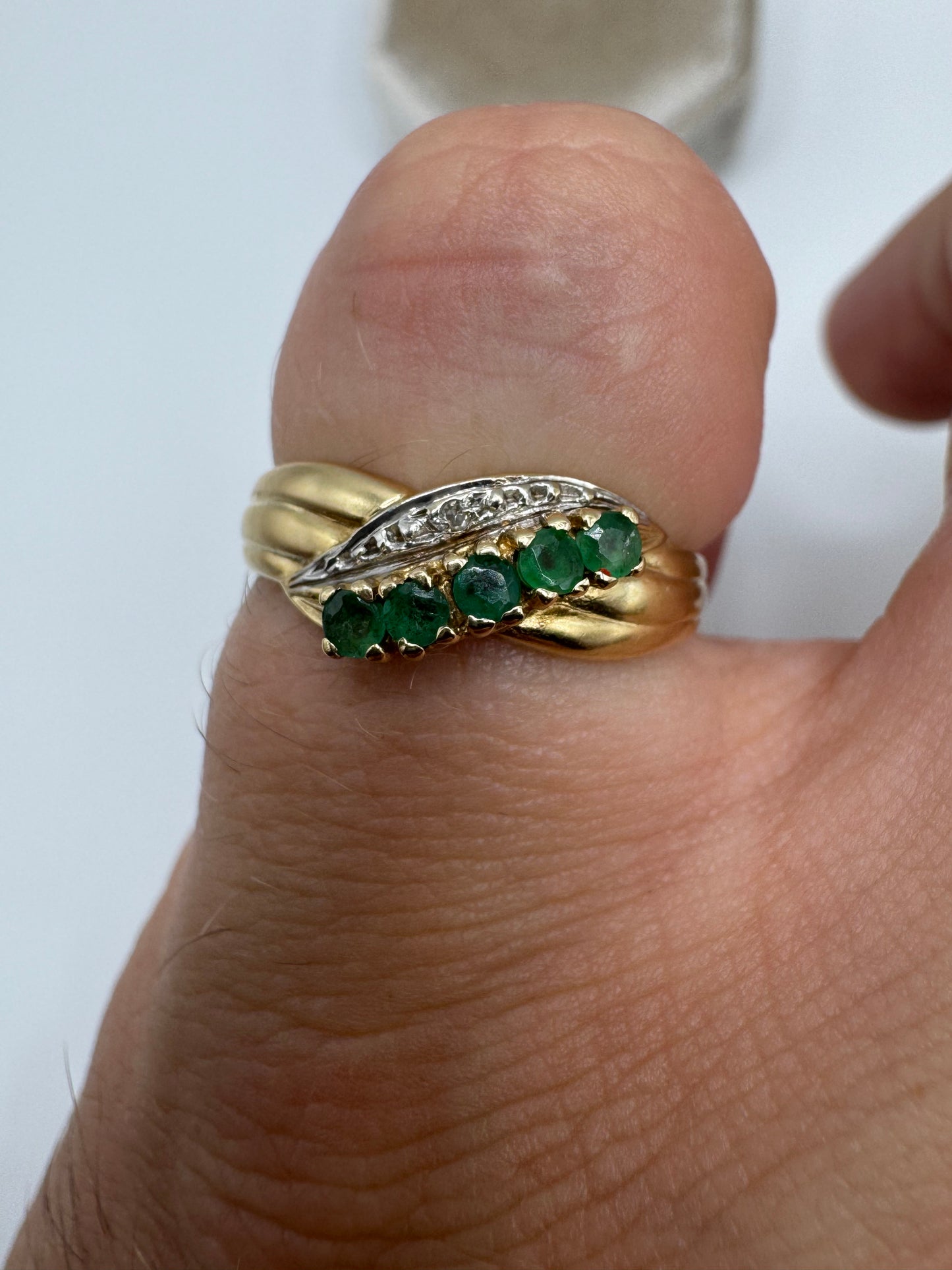 9ct gold emerald and diamond ring