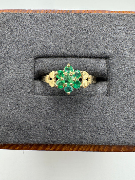 9ct gold emerald cluster ring