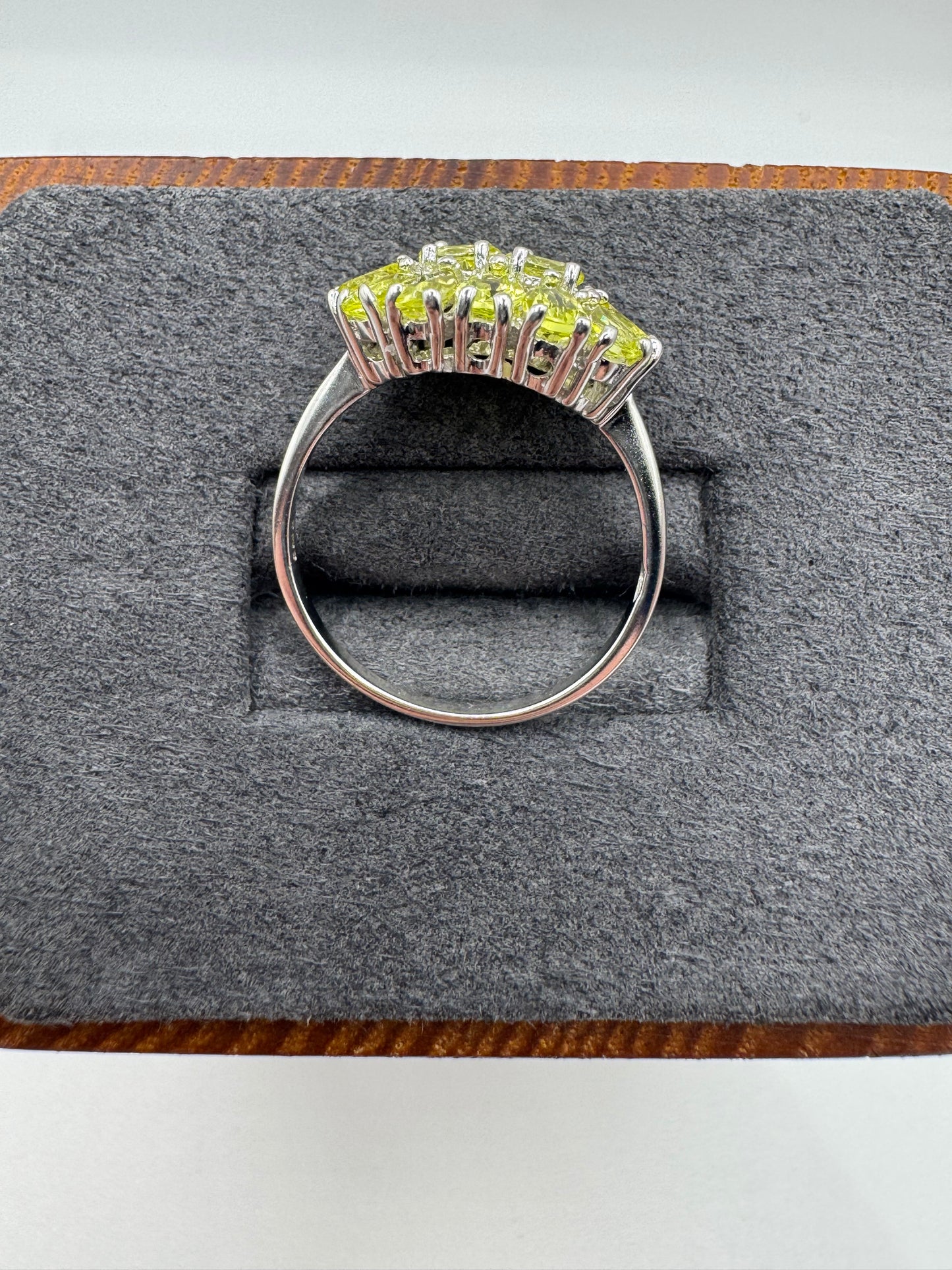 9ct white gold lemon quartz cluster ring