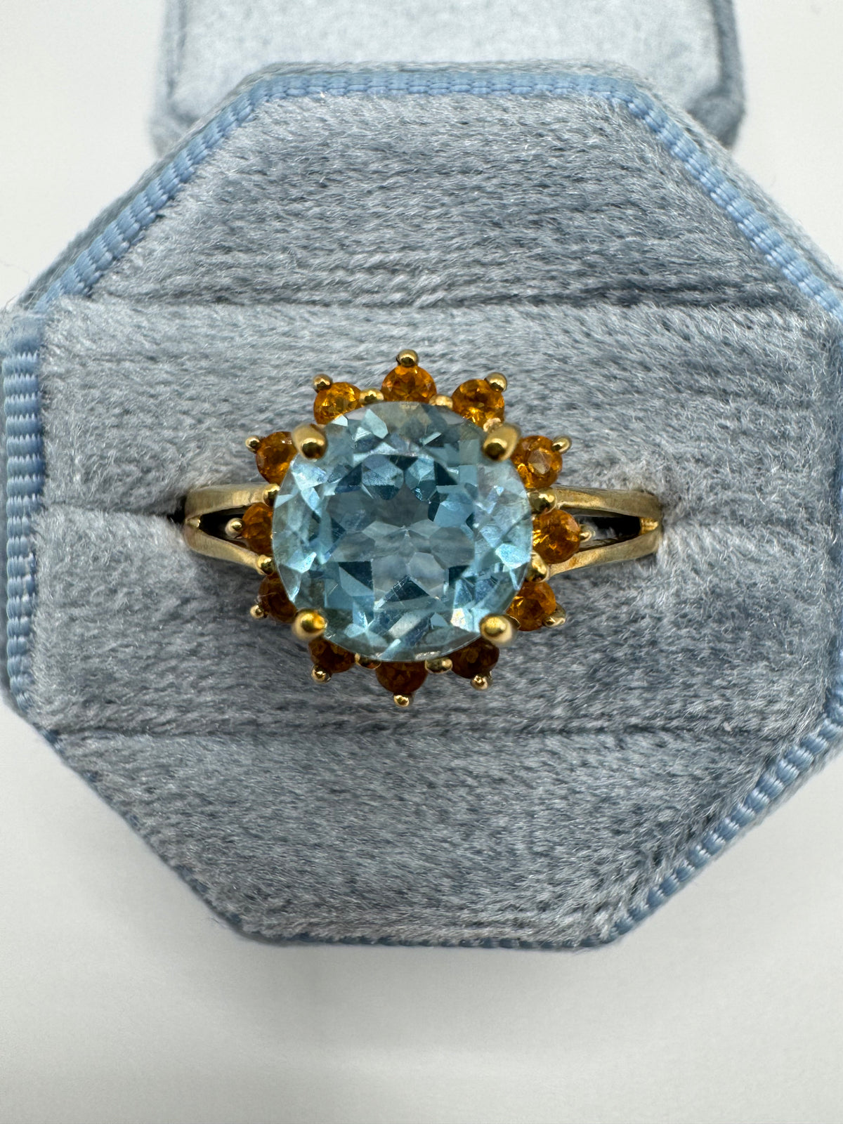 Heavy 9ct gold topaz and citrine cluster ring