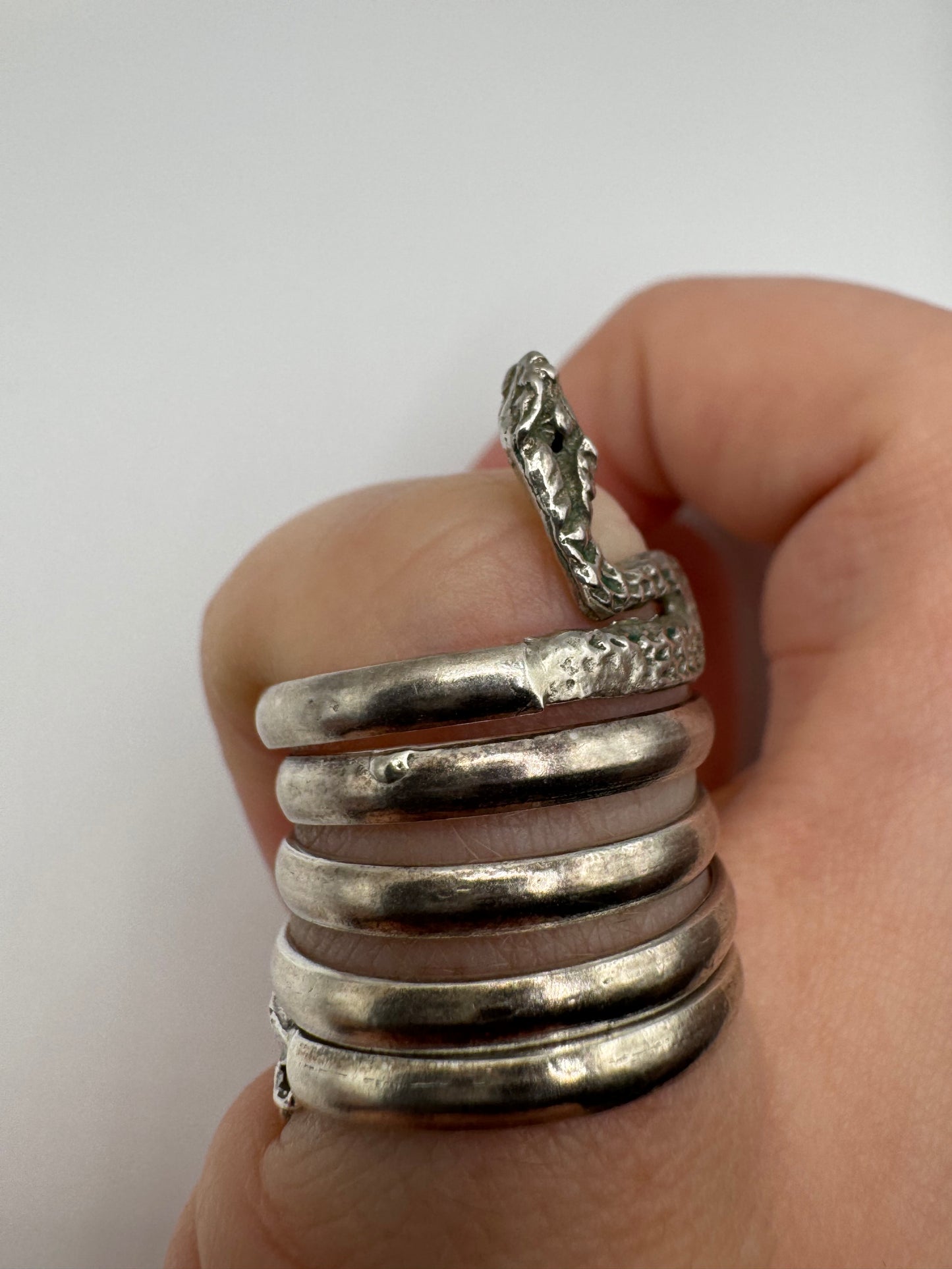 Silver snake ring (6.75-N)