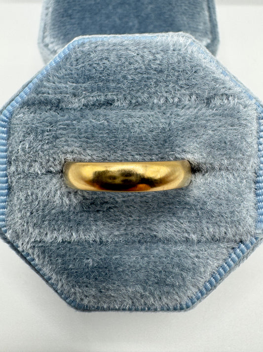 9ct gold band
