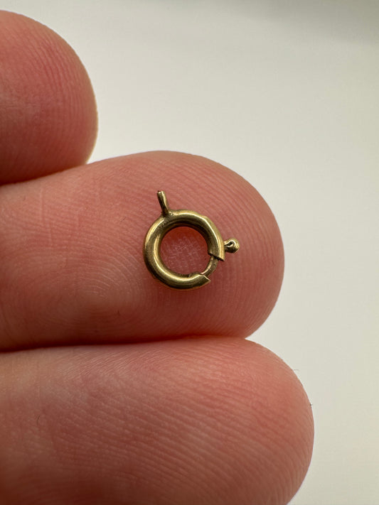 9ct gold bolt clasp 3