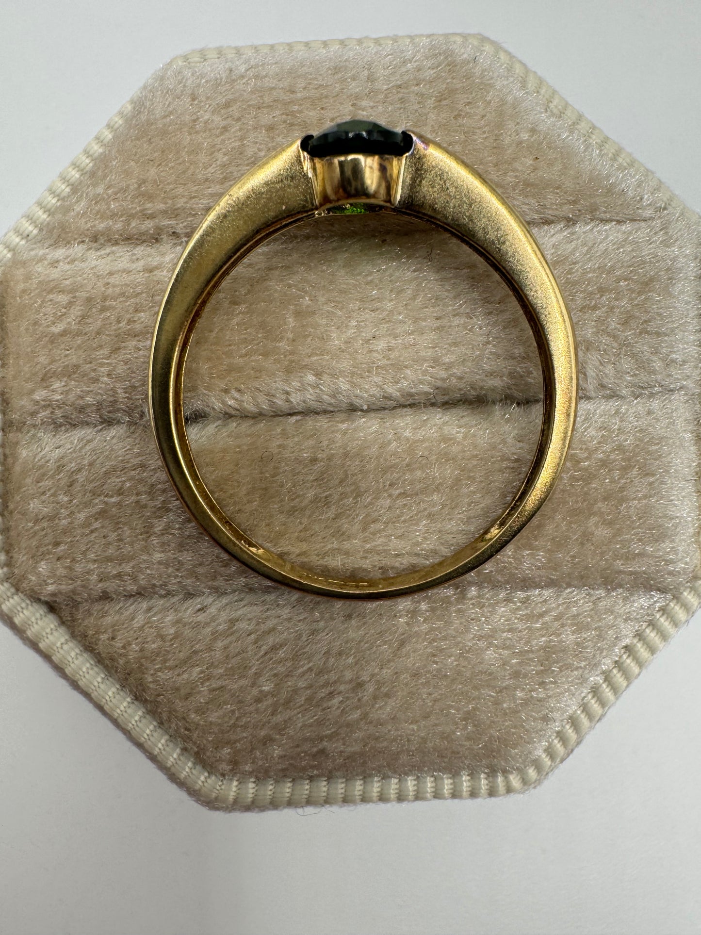 9ct gold diopside ring