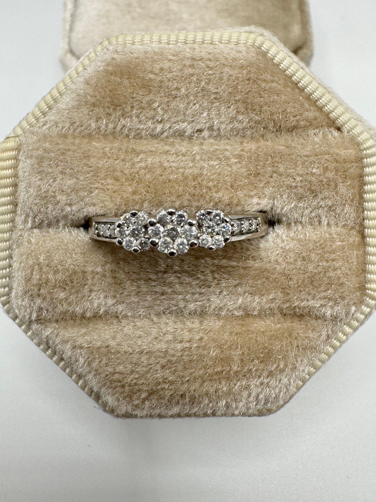 9ct white gold diamond cluster ring