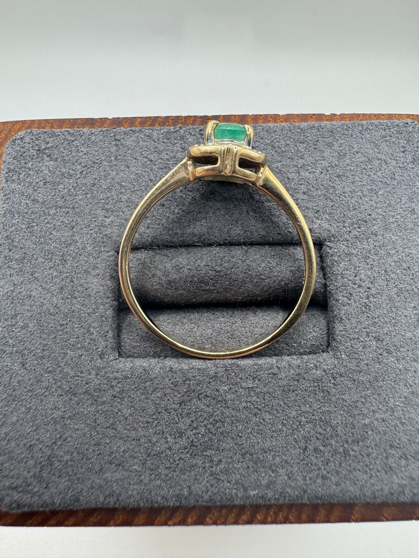 9ct gold emerald and diamond ring