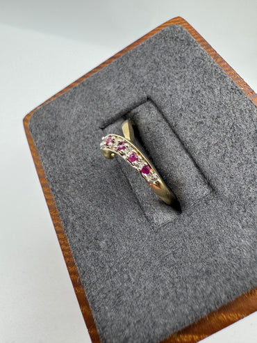 9ct gold ruby and diamond wishbone ring