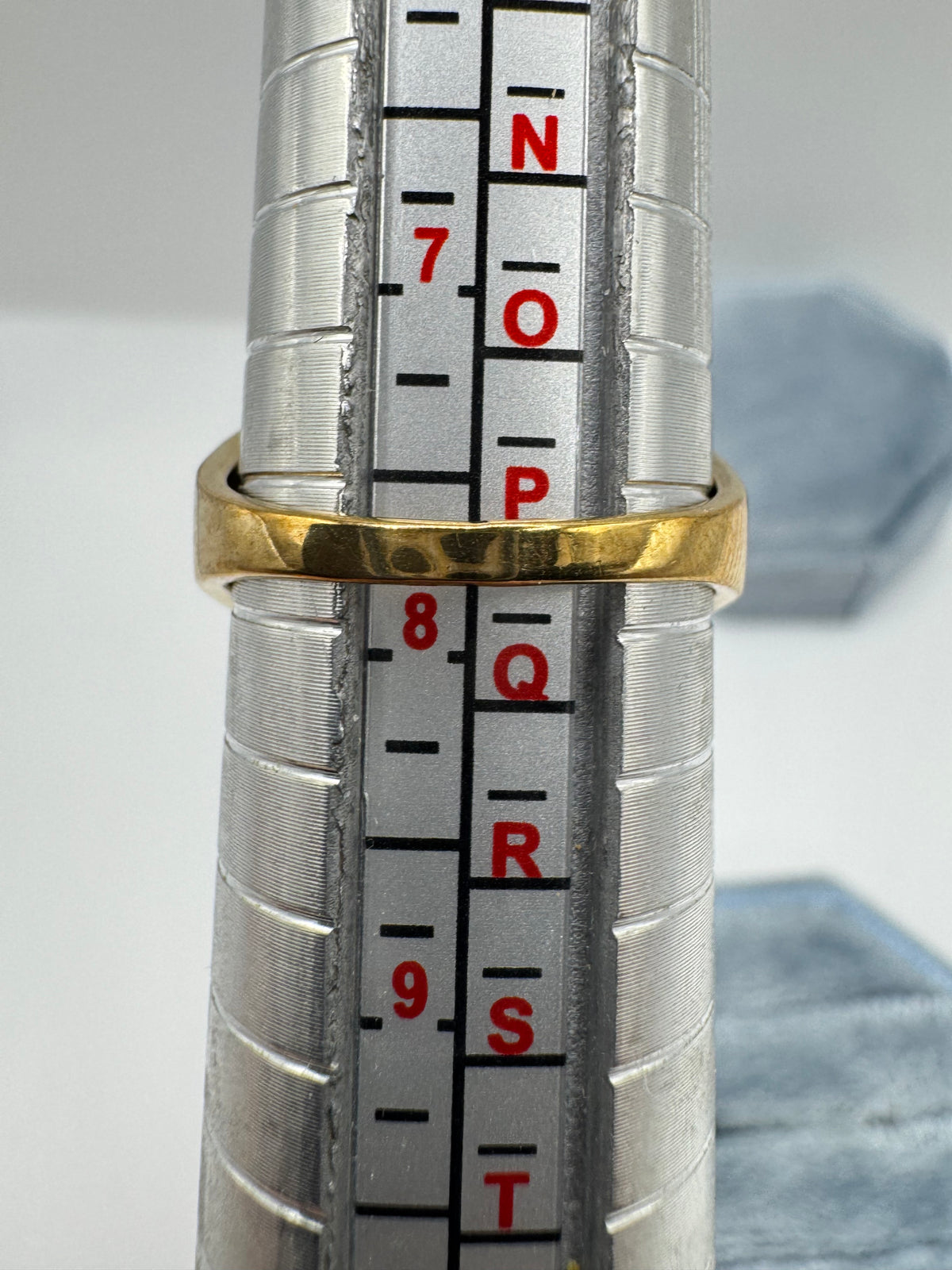 9ct gold diamond ring