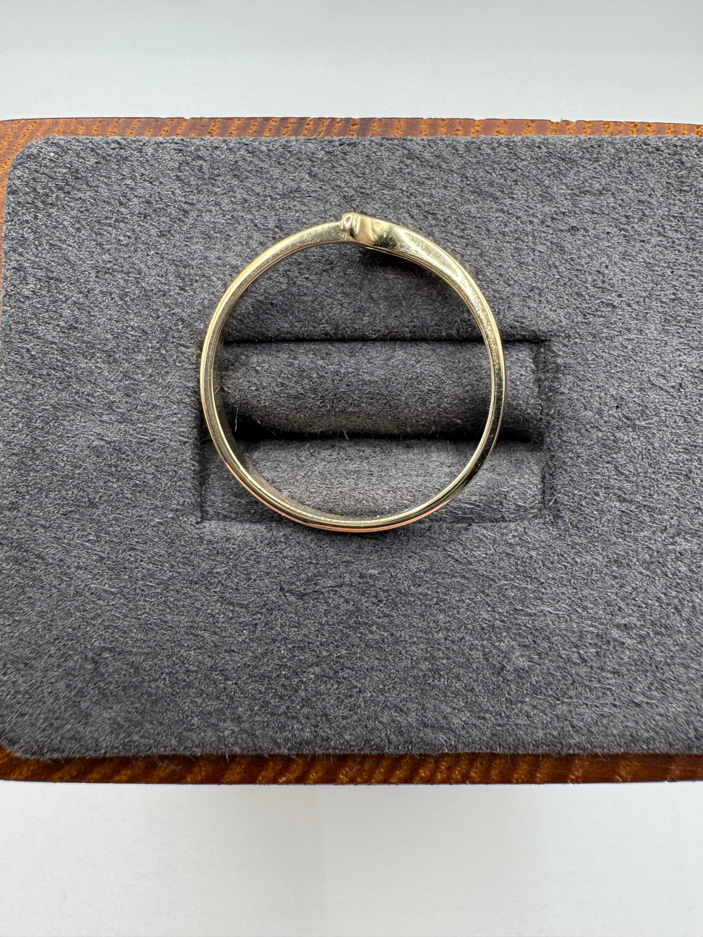 9ct gold wishbone ring