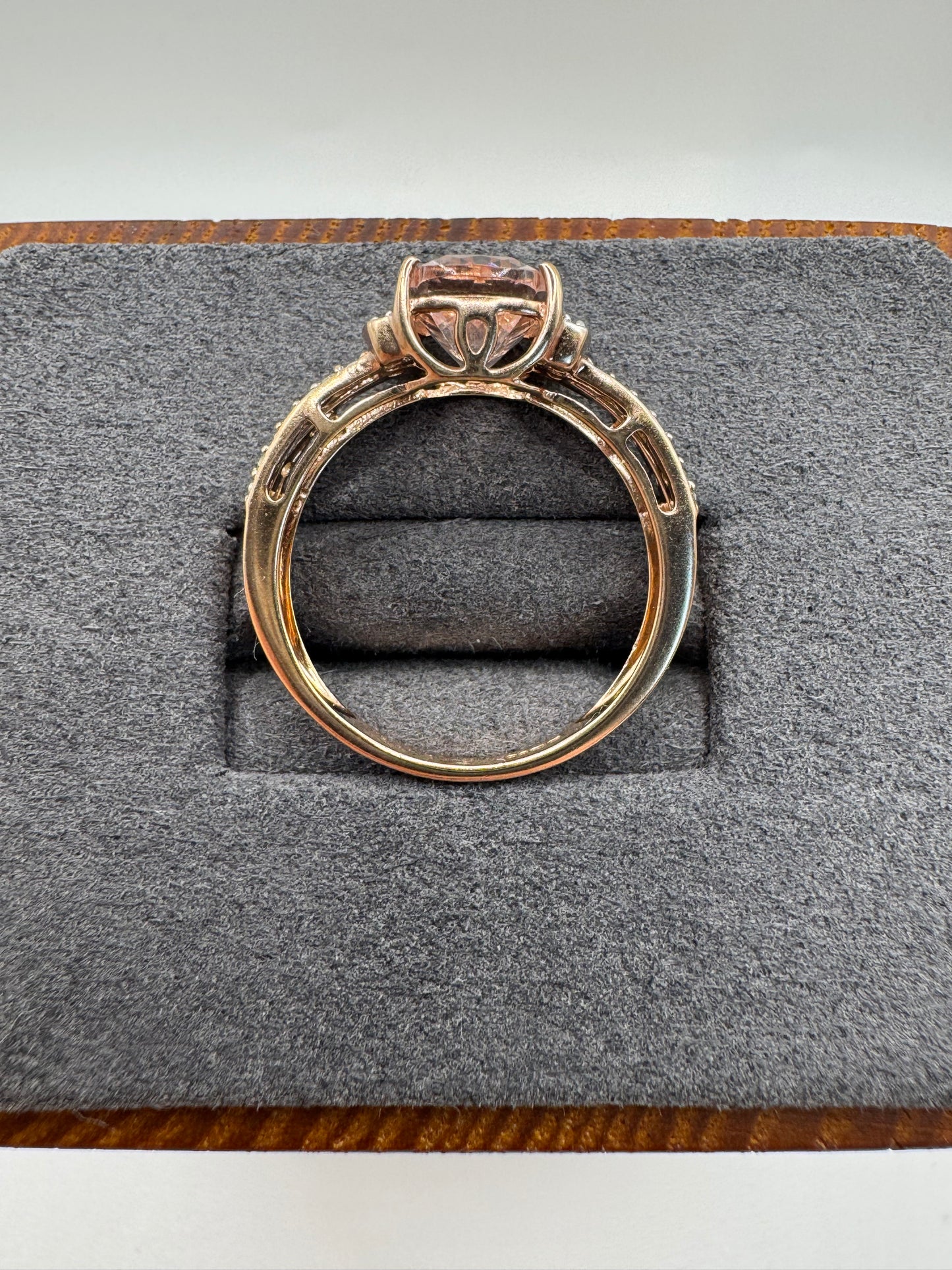 9ct rose gold morganite and diamond ring