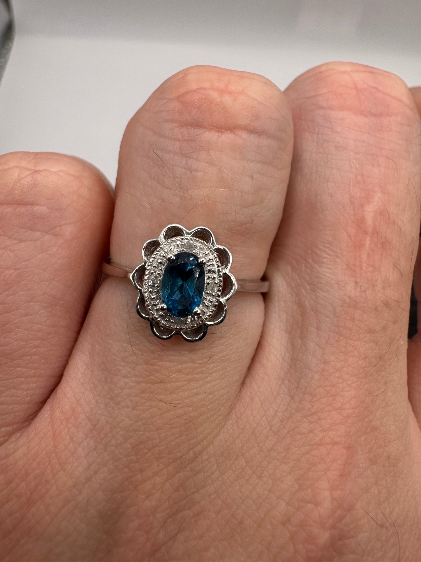 9ct white gold London blue topaz and diamond ring