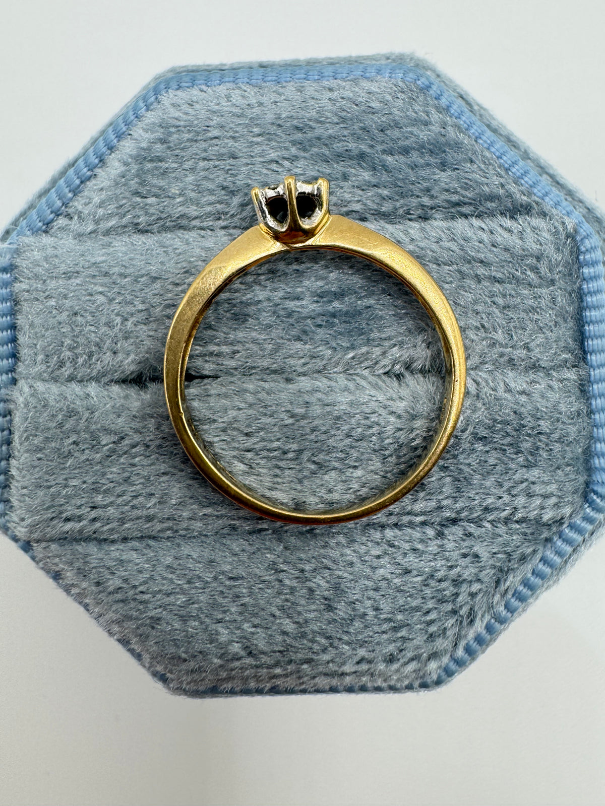 18ct gold diamond cluster ring