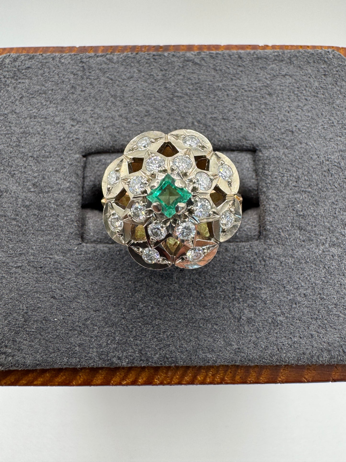 Antique 18ct gold emerald and diamond cluster ring