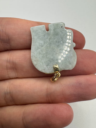 14ct gold jade elephant pendant
