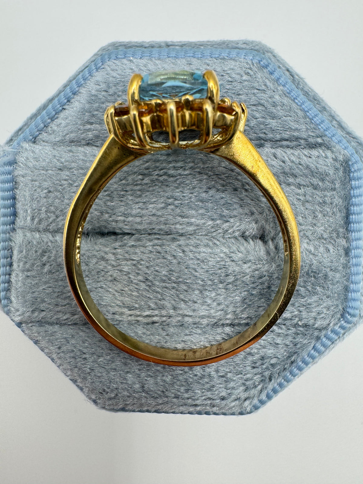 Heavy 9ct gold topaz and citrine cluster ring