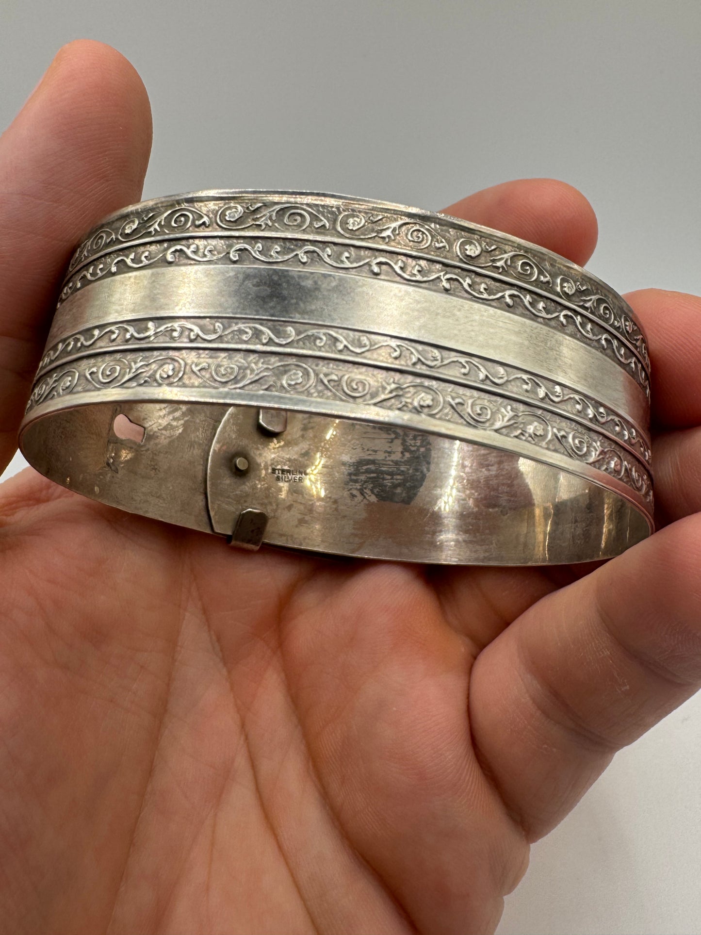 Silver buckle style bangle